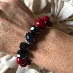Chunky black and red beaded bracelet